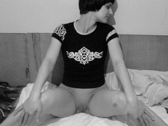 Some young men forward tons of exciting photos with their beautyful butt-naked girlfriends to our site. Image 3