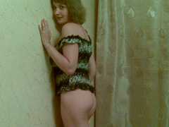 Divorced boyfriends email videos of their lusty butt-naked girlfriends to us. Image 4