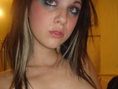 Resentful young men send hundreds of intimate pictures with their beautyful nude ex girlfriends to us every month. Image 3