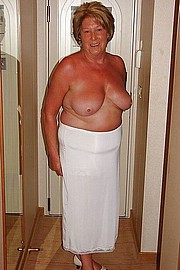 granny-big-boobs159.jpg