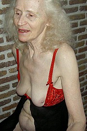 old-granny-sluts66.jpg