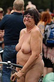 grannyporn75.jpg