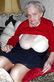grannysex346.jpg
