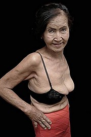 big_granny_pussy474.jpg