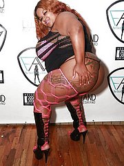 plump black girl