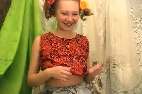 Young russian teengirls love sex and they want to share with you their homemade videos!