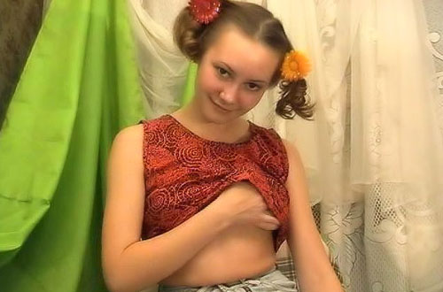 Young russian amateur teen girl invites you to her site full of the EXCLUSIVE  content!