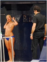alicia-douvall nude