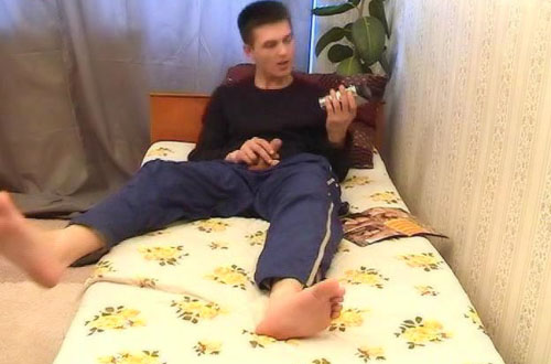 Young russian teen boys love sex and they want to share with you their homemade videos!