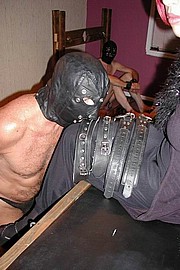 maleslave03.jpg