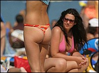 Click HERE to see more young boobs!