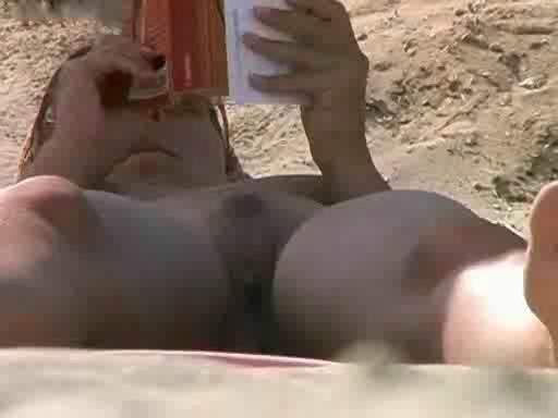 Click HERE to see more young boobs!