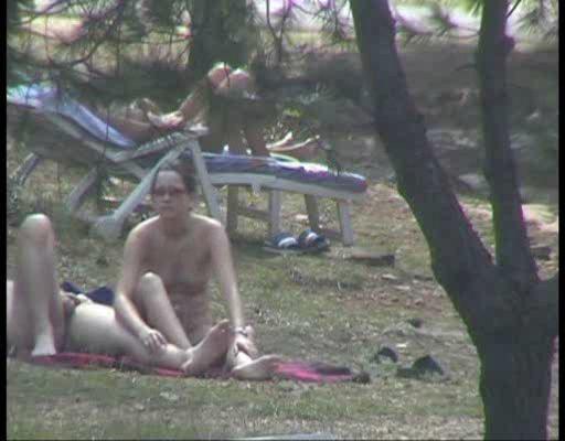 Click HERE to see more young boobs!