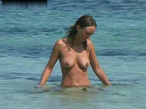 Click HERE to see more young boobs!