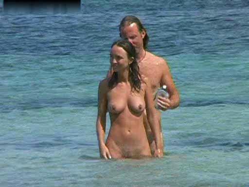 Click HERE to see more young boobs!