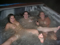 Plump babes