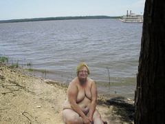 Plump babes