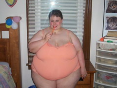 Plump babes