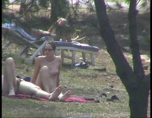 Click HERE to see more young boobs!