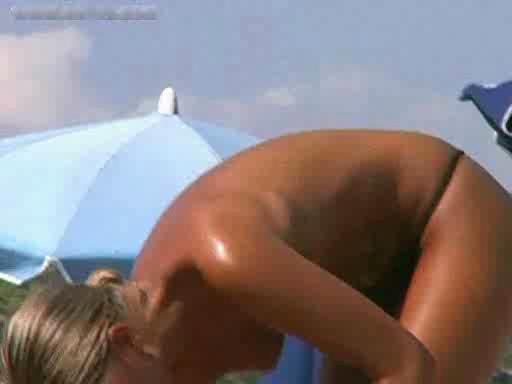 Click HERE to see more young boobs!