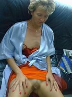 celebrity upskirts