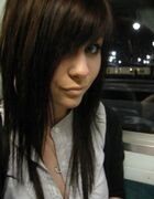 Sexy emo brunnetes