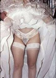 Drunk brides loosing control in these pics Image 2