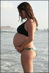 pregnant_girlfriends_1975.jpg